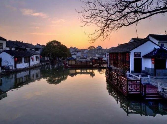 到1880买了一台手机，怎么玩？才尽兴